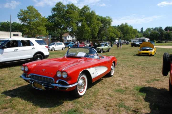 Rockland Traffic Safety Board Sponsors Pearl River Car Show