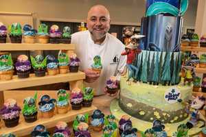 Celeb Chef Duff Goldman Gets Behind MD's New Great Wolf Lodge With Special Cupcakes