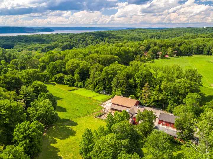 David Rockefellers Westchester estate is selling for $22 million.