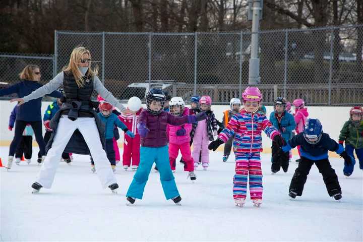 Kindergarteners Learn To Skate At New Canaan Country School