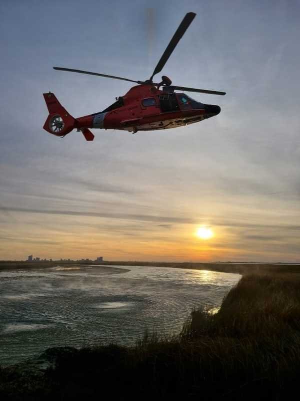 U.S. Coast Guard Rescues 3 From Grounded Sailboat In South Jersey