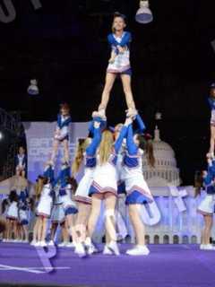 Beefsteak Helps Saddle Brook Cheerleaders 'Reach The Beach'