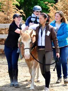 Alpine Golf And Tennis Fundraiser To Benefit Pony Power Therapies
