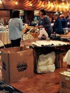 Scarsdale Temple Boutique Offers Array Of Merchandise