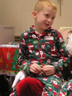 Read Bedtime Stories With Santa In Ringwood