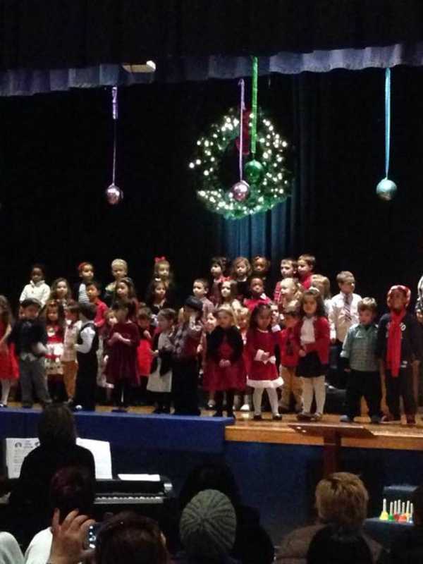 Holiday Lunch With Santa Planned For Elmwood Park School