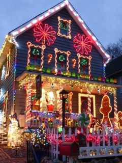 Westchester, Connecticut Residents Light Up Their Homes For Holidays