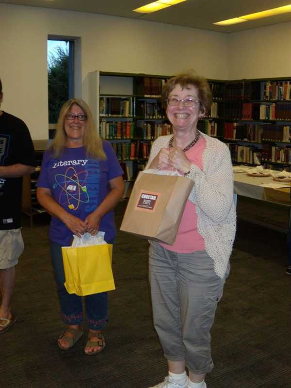 Holiday Shopping Offered At Fair Lawn Library