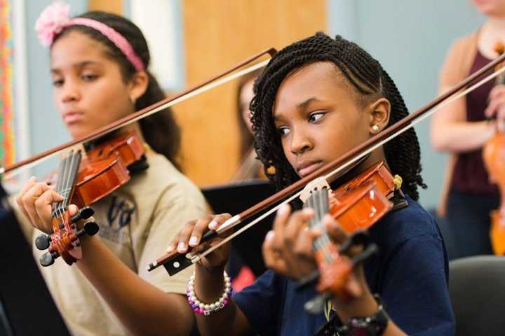 New Jersey Symphony Orchestra Leads Musical Conversations At Leonia Library