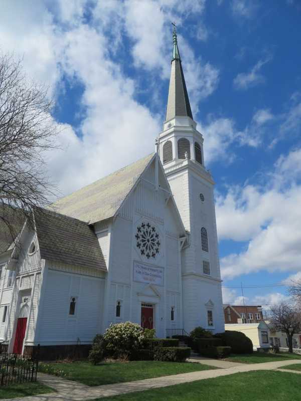 Stratford Church Will Install Associate Pastor At Sunday Service