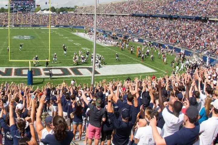 COVID-19: UConn Halts Football Activity After Six Players Test Positive