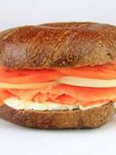 Let It Roll: Nyack Hot Bagels Makes Its Doughy Wonders The Old World Way