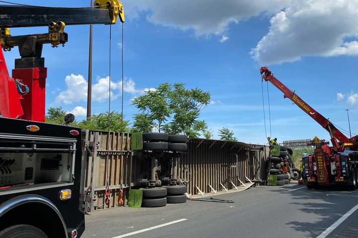 Tractor-Trailer Tips On Route 80 Turnpike Exit