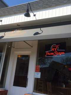 Ridgefield Paramedic Revives Woman At Main Street Burger Shop