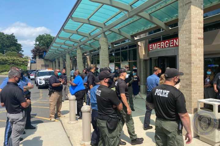 WATCH: Police Gather At Monmouth Medical Center To Welcome Detective Battling Illness