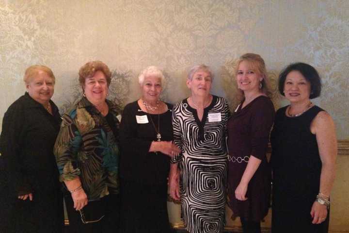 Rutherford Woman's Club Organizes Cinco De Mayo Fundraiser
