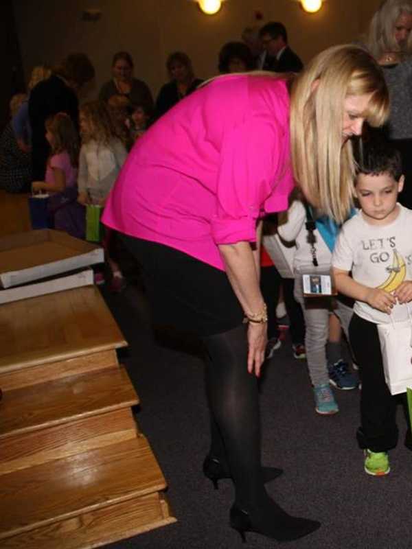 Pleasantville Rotary Distributes Smoke Detectors 