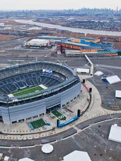 East Rutherford's MetLife Stadium Turns Teal For Alzheimer's Awareness