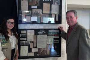 Day Meets With Suffern Girl Scouts At Antrim Playhouse