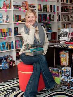 Best Summer Beach Reads: Westchester Bookstore Owner Shares 9 Titles