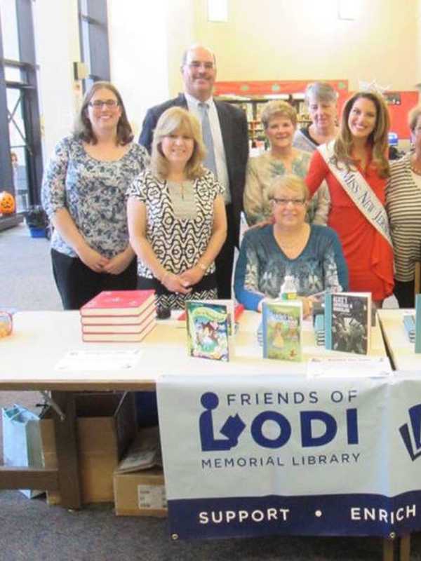 Lodi Library Announces 2016 Scholarship Program