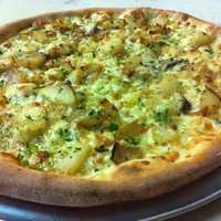 <p>Pizza Bianca at Luigi&#x27;s in Fairfield.</p>