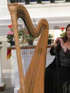 Acclaimed Harpist Visits Franklin Lakes