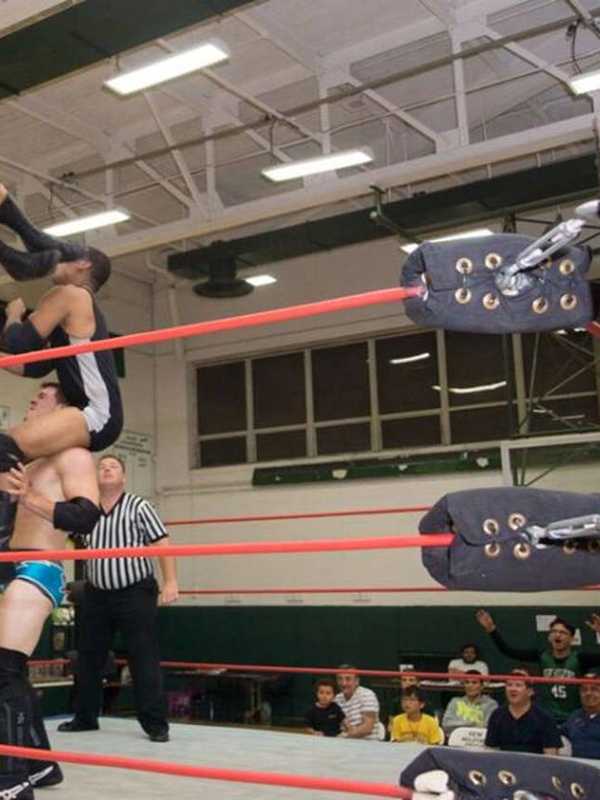 Wrestlers Grapple In Lodi