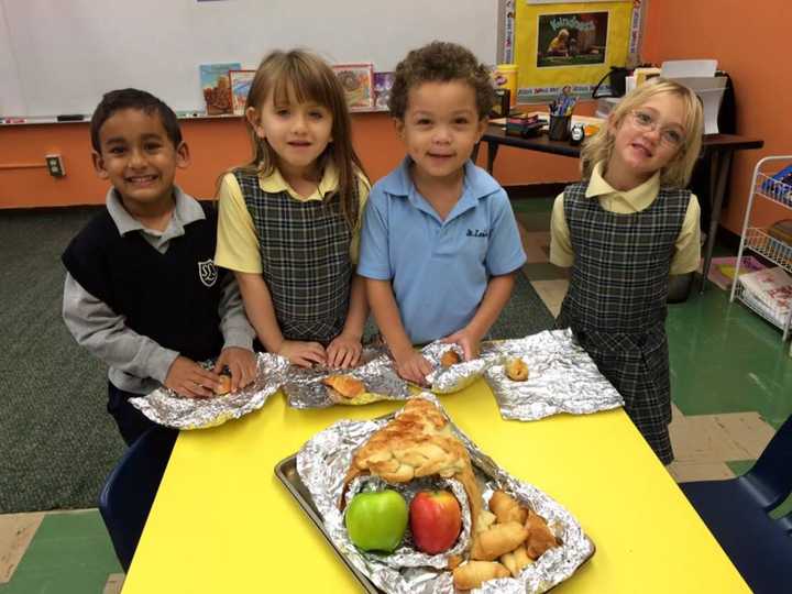 St. Leo&#x27;s in Elmwood Park is collecting Thanksgiving donations.