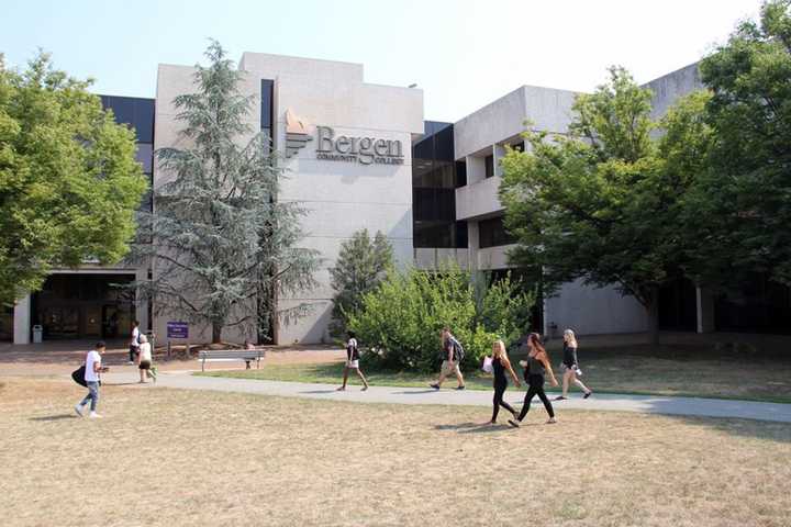Bergen Community College Faculty, Students Raise Money For Food Pantry