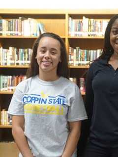New Rochelle Lady Huguenots Sign National Letters of Intent