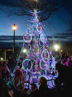 Celebrate Beacon's Annual Tree Lighting With Santa, Music, Crafts 