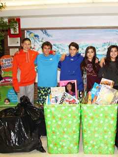 Pleasantville Students Raise Money For Harlem Charity Through Toy Drive