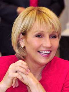 Guadagno Speaks At Fort Lee North Korean-American Chamber Dinner