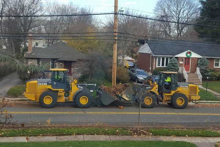 Glen Rock Continues Leaf Collection Through December