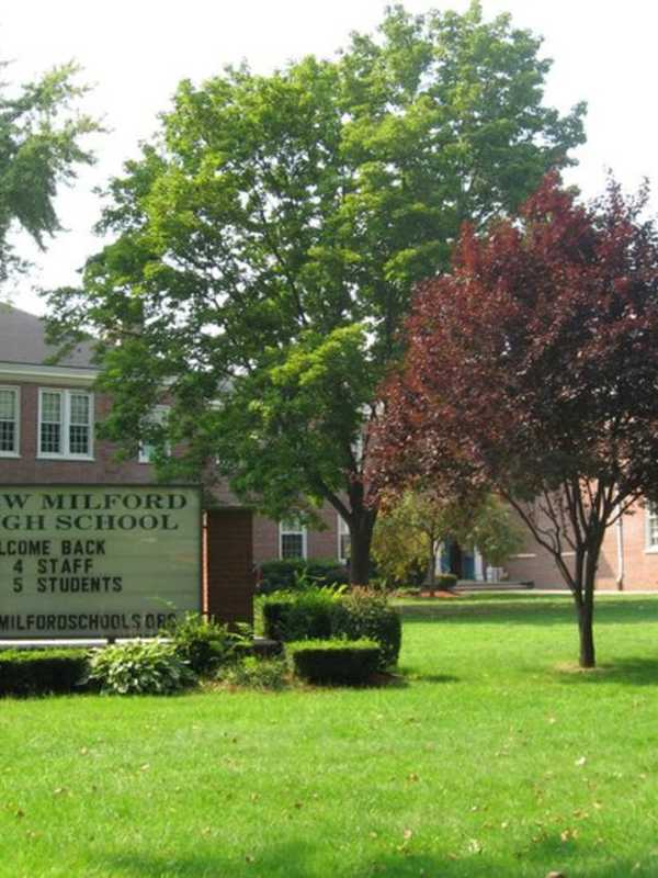 Alumni Concert Raises Funds For New Milford High School Musical