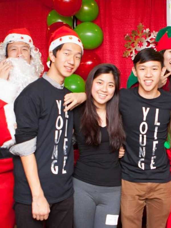 Asian Young Life Clubs Stages Christmas Gathering In Teaneck