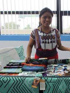 Glen Rock Holiday Sale Benefits Children In Guatemala