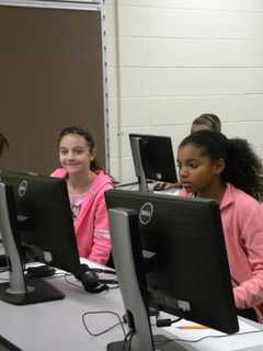Fulmar Road Elementary Students Participate In 'Hour Of Code'