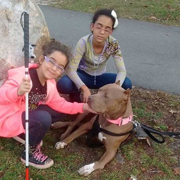 Tianna and Gianna get to know Carmella.