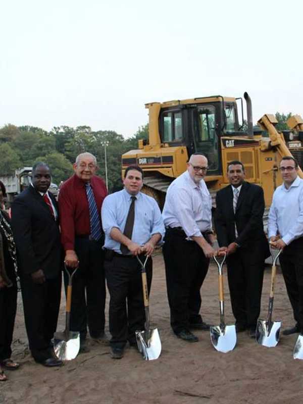 Public Invited To New Teaneck Municipal Building Dedication