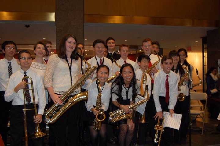 Eastchester High School students performed a holiday concert in the MetLife building on Dec. 17. 