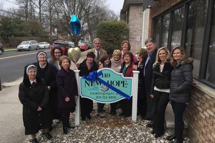 Single Mother Support Group Opens Westwood Facility