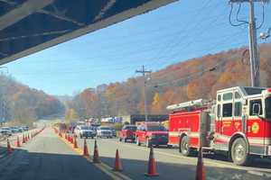 Brush Fire Backs Up Traffic On Old Route 17 As Firefighters Battle Blaze