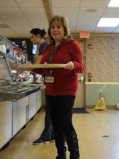 Rockleigh Jewish Home Creates Supper Club For People With Dementia, Spouses