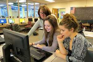 Briarcliff H.S. Students Earn Gold Medalist Award For 2015 Yearbook