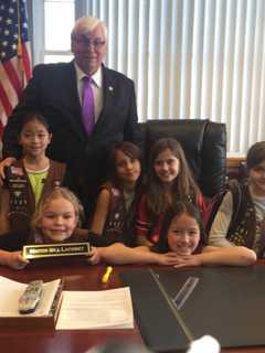 Mahwah Girl Scout Troop Visits Township Hall, Mayor