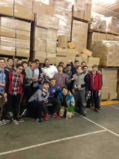 New Hempstead Nonprofit Packages Food For Jewish Servicemen, Women