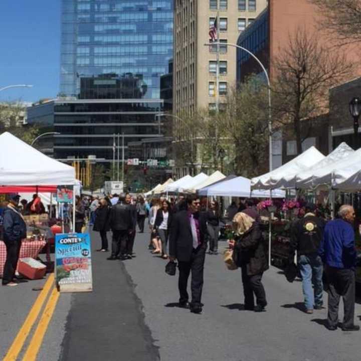 The Farmer&#x27;s Market in White Plains.