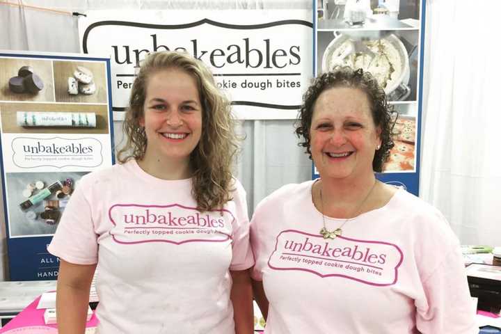 Mother/Daughter 'Unbakers' Whip Up Cookie Creations In Norwalk